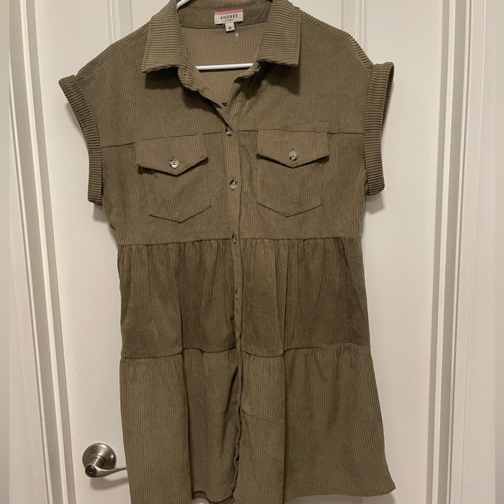 Andrée by Unit Women’s corduroy dress size MEDIUM